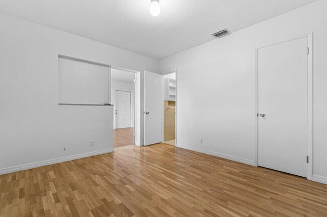 Building Photo - 2380 NE 15th Terrace