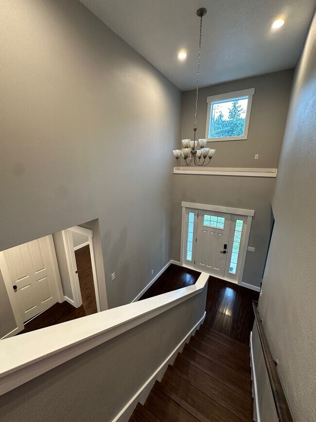 Building Photo - 4 Bedroom House Available in Hammond!