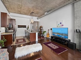 Building Photo - 1025 Island Ave