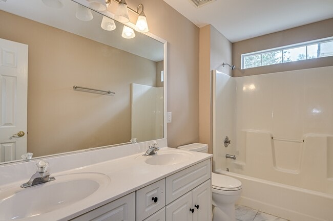 Building Photo - 4111 Eagle Nest Dr