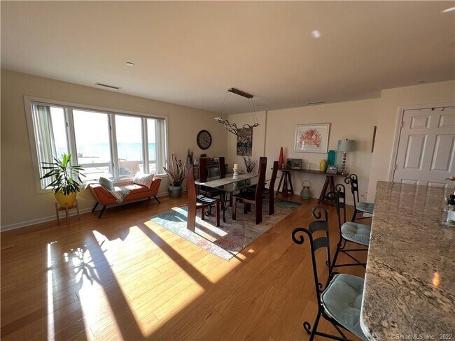 Building Photo - 12 Naugatuck Ave