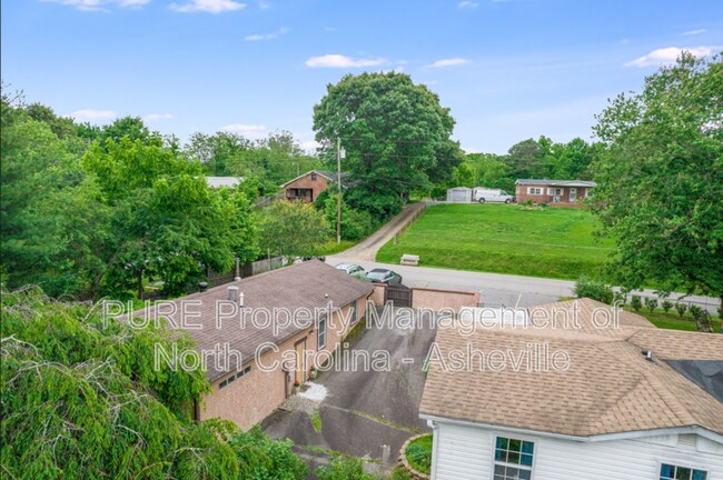 Building Photo - 226 Brickyard Rd