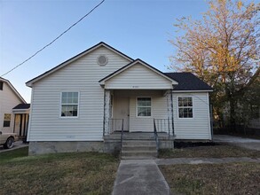 Building Photo - 2021 Gurley Ave