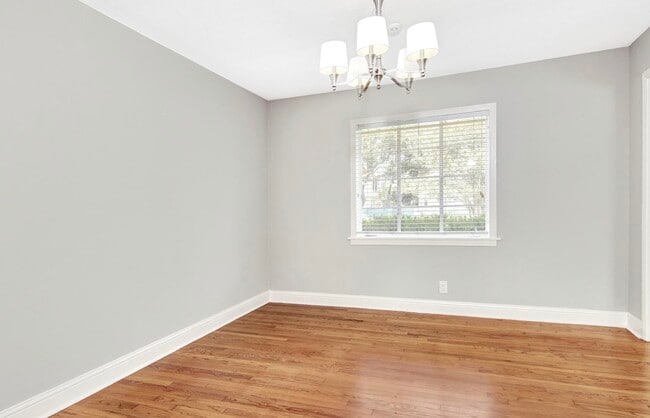 Building Photo - 2327 Dorrington St