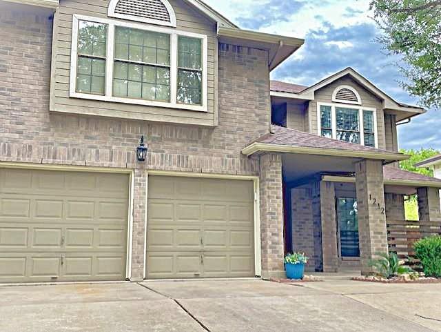 Building Photo - 1212 Weatherford Dr
