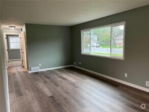 Building Photo - 1401 76th Ave NE
