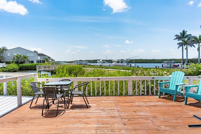 Building Photo - 2488 Harbour Cove Dr