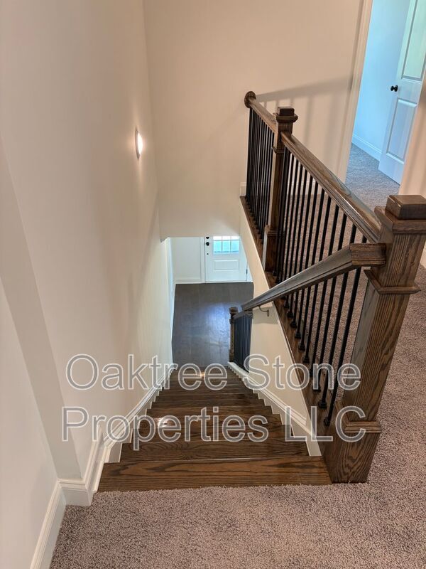 Building Photo - 634 Grove Glen Ct
