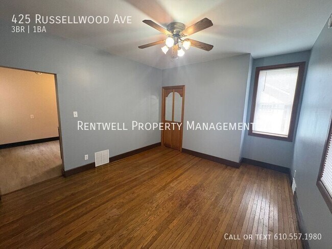 Building Photo - 425 Russellwood Ave