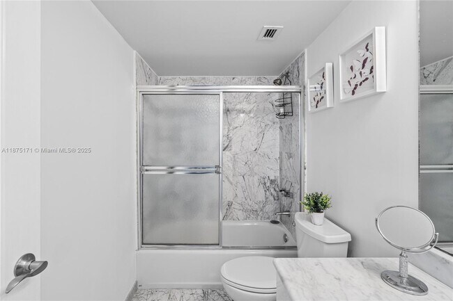 Building Photo - 5757 Collins Ave
