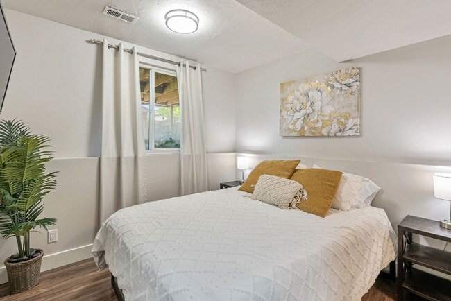 Building Photo - Spacious 4-Bedroom Home in West Jordan with Fenced Yard & 2-Car Garage