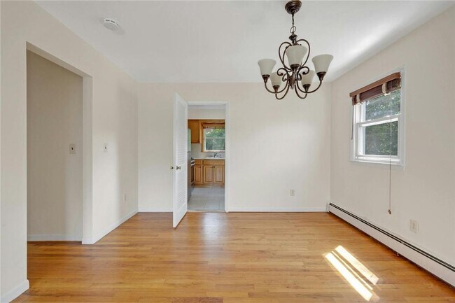 Building Photo - 126 Fisher Ave