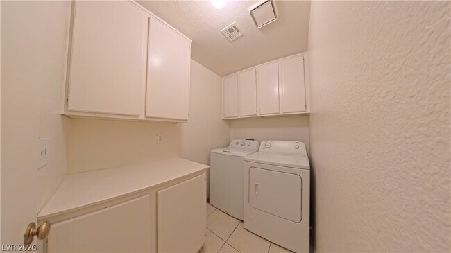 Building Photo - 9640 Swan Bay Dr