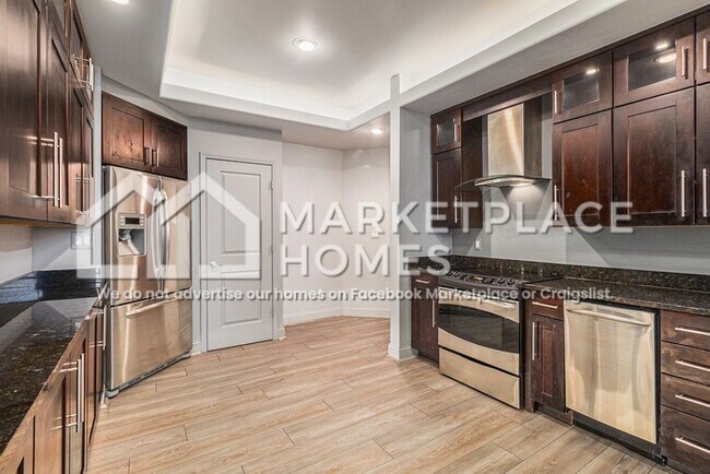 Building Photo - 300 Riverfront Dr