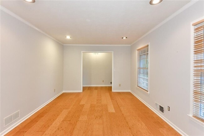 Building Photo - 5748 Jordanaire Pl NW