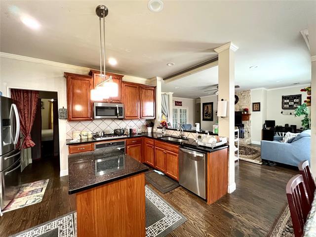 Building Photo - 2504 Royal Troon Dr