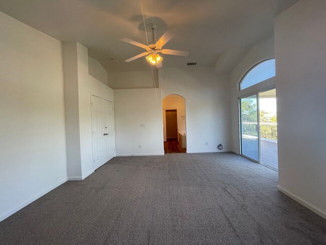 Building Photo - 1535 Via Arroyo