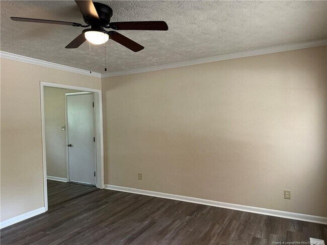 Building Photo - 1219 Chilton Dr