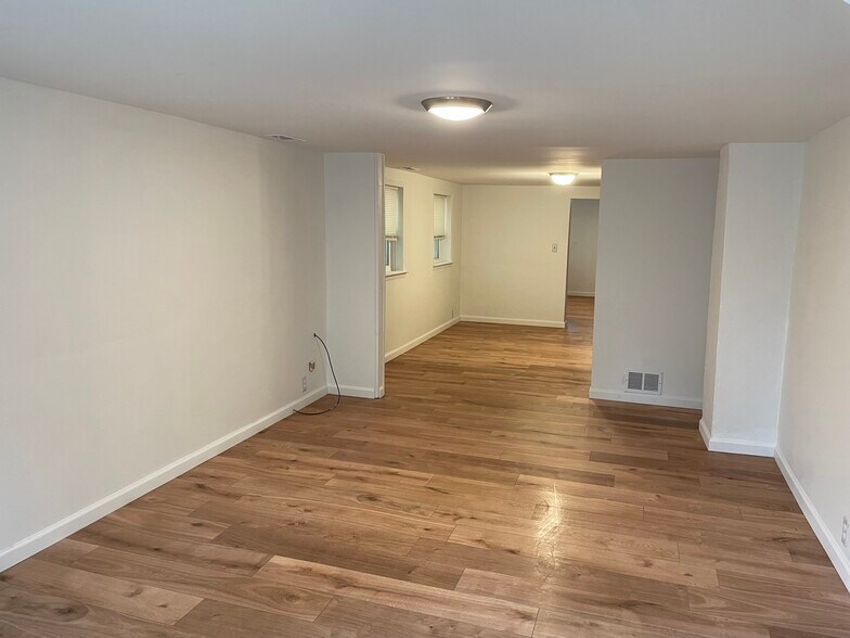 Building Photo - 3513 W Belden Ave