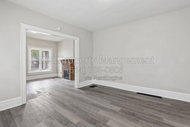 Building Photo - 132 S Richardson Ave