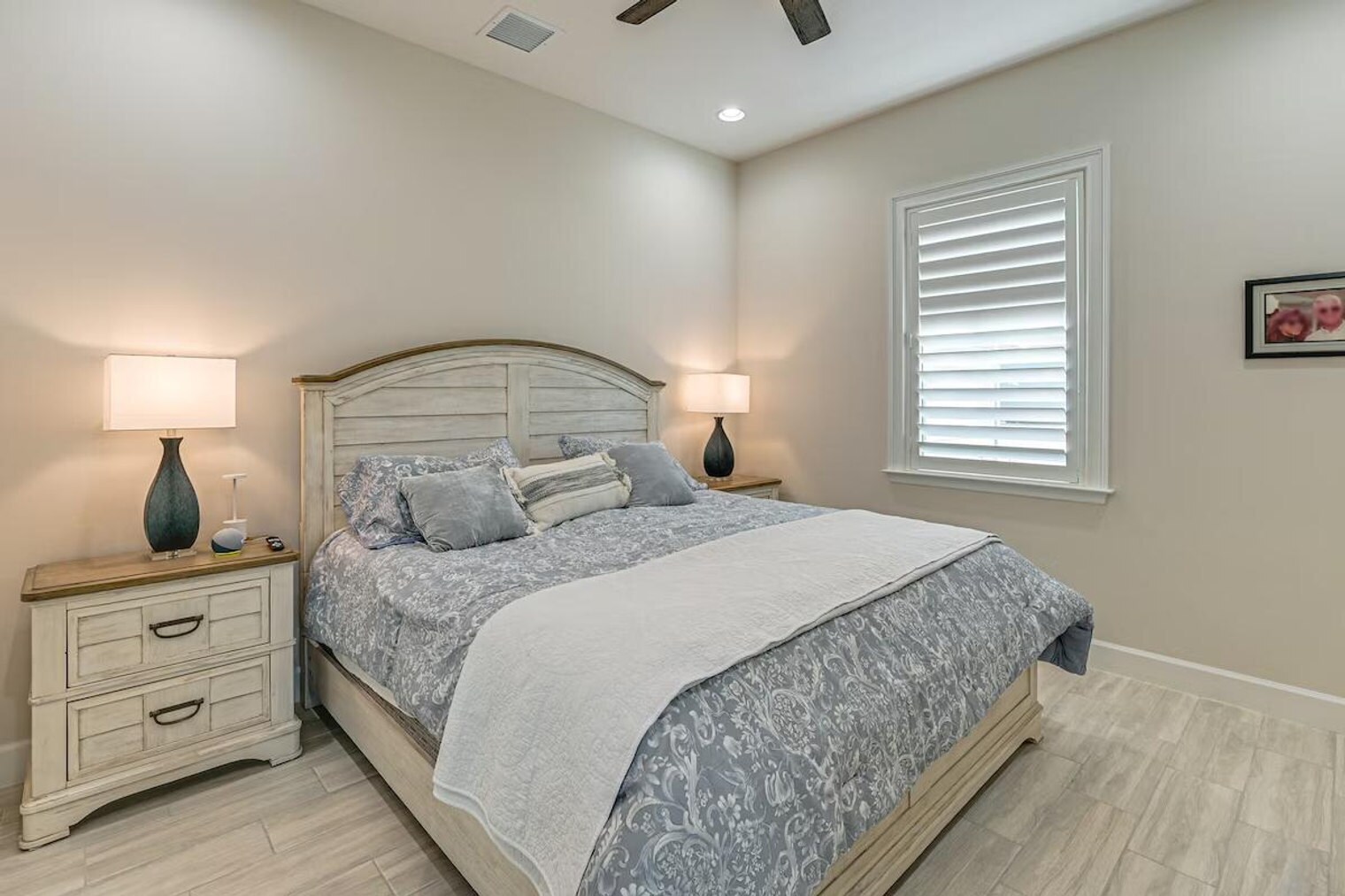 Building Photo - 6983 Saona CT