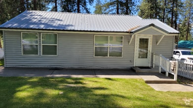 Building Photo - 138722 Rhododendron St
