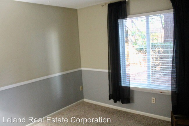 Building Photo - 2 br, 1 bath House - 2544 Cove Point Place