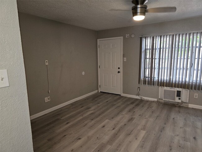 Building Photo - 2501 Yoakum Blvd