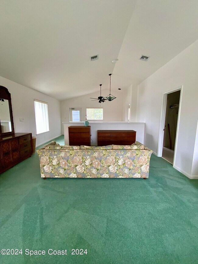 Building Photo - 190 Richards Rd