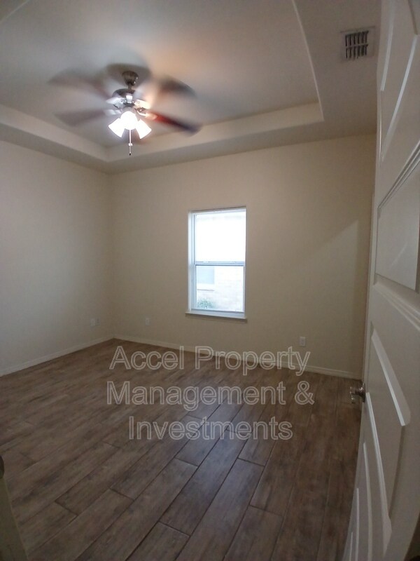 Building Photo - 3713 Whitewing Ave