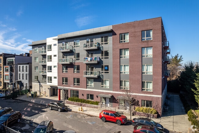 Primary Photo - The Malibu Apartments