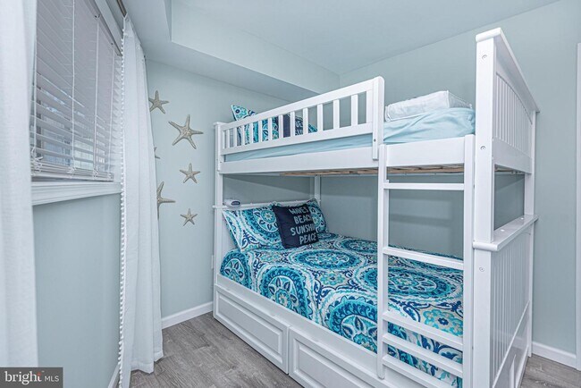 Building Photo - 148 Captains Quarters Rd