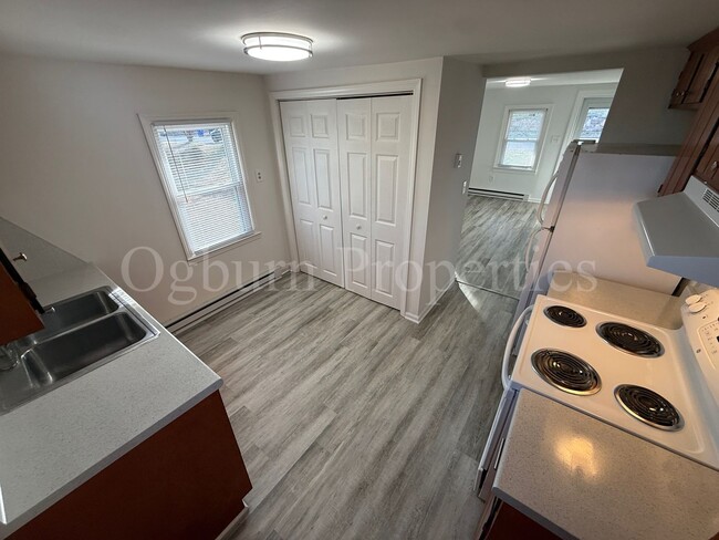 Building Photo - 1605 Harrison Ave