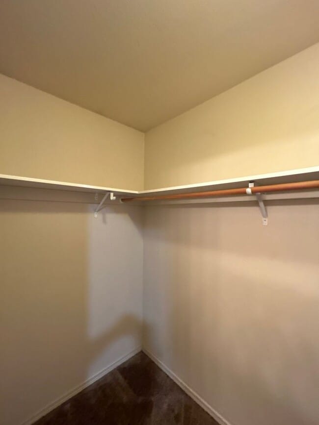 Building Photo - 3 Bedroom Townhouse in The Pines at Pilot ...