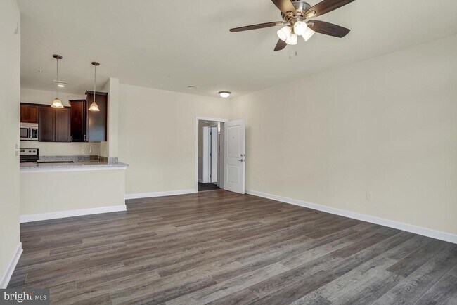 Building Photo - 115 Sienna Dr