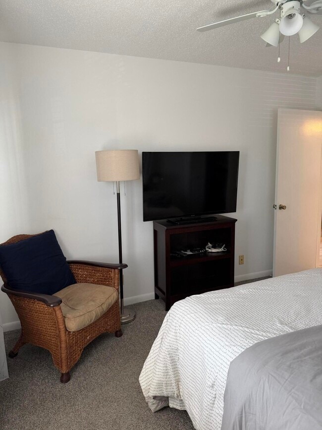 Building Photo - 332 Mansfield G