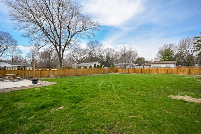 Building Photo - 23712 W Main St