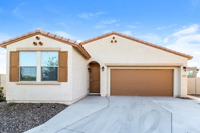 Primary Photo - 12205 W Hide Trail