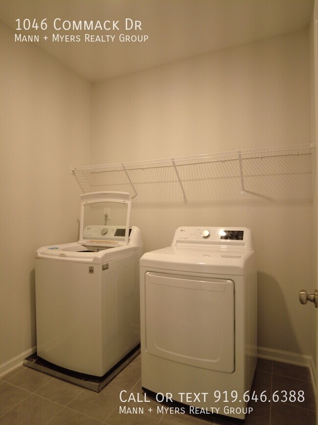 Building Photo - 1046 Commack Dr