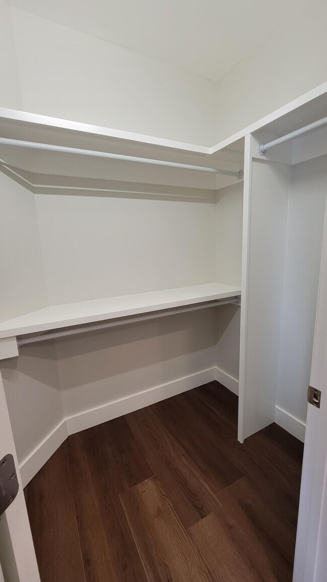 Building Photo - 117 Paislee Pk Ct