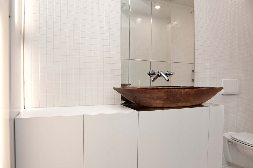 Building Photo - 1573 Pennsylvania Ave