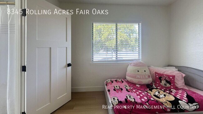 Building Photo - 8345 Rolling Acres Trail