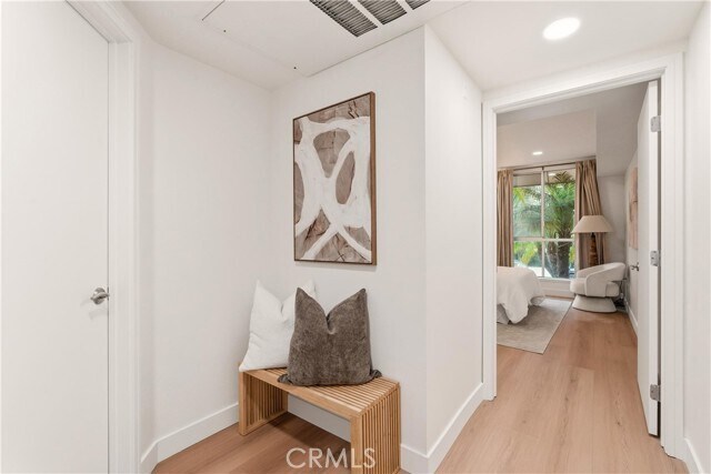 Building Photo - 1222 S Westgate Ave