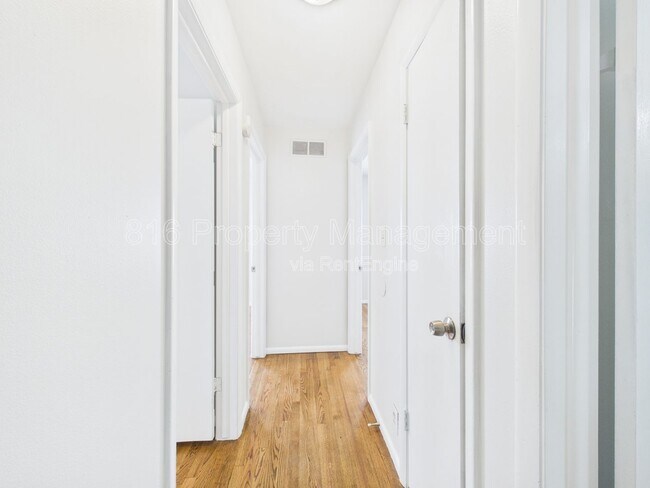 Building Photo - 7800 E 91 St