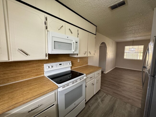 Building Photo - 3-Bedroom House for Rent in Killeen