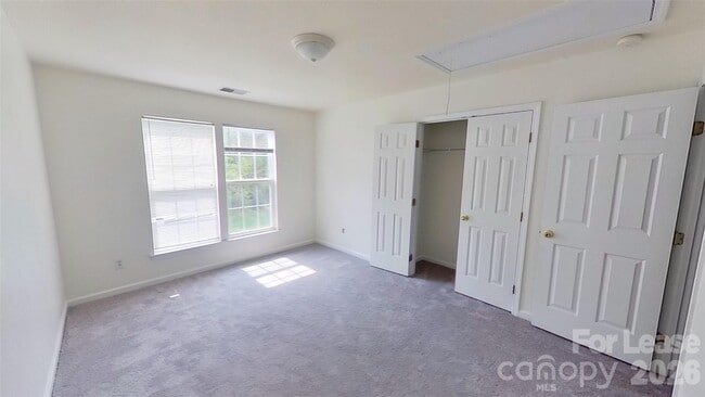 Building Photo - 2014 Rosewater Ln