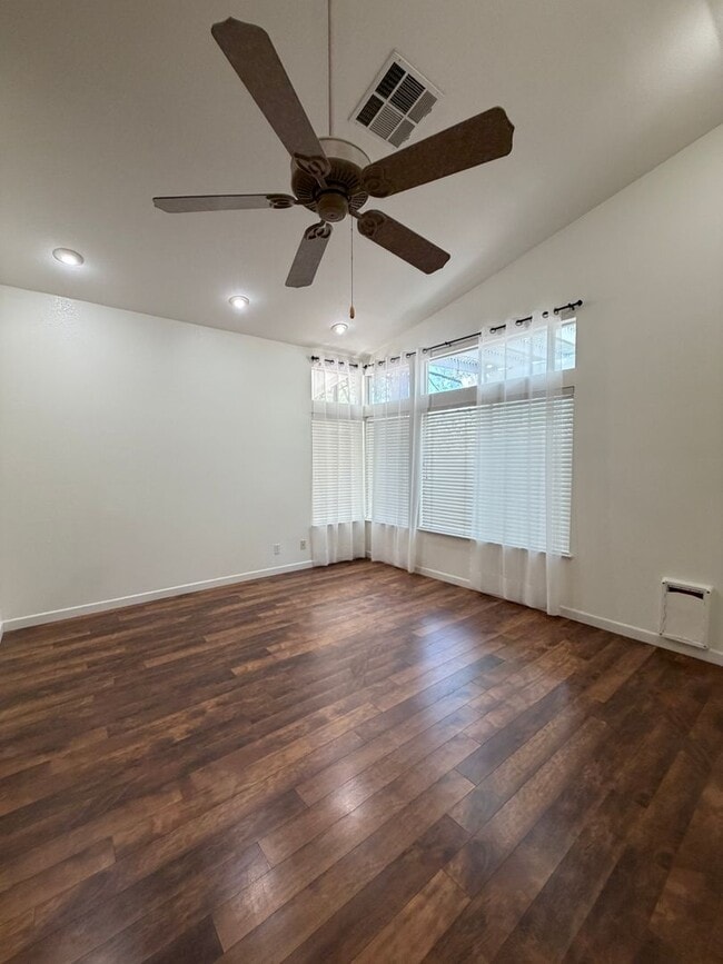 Building Photo - 8164 Sedona Sunset Dr