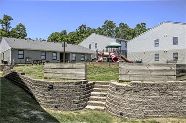 Primary Photo - Stoneridge