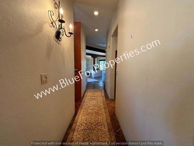 Building Photo - 5661 E Shadow View Ct