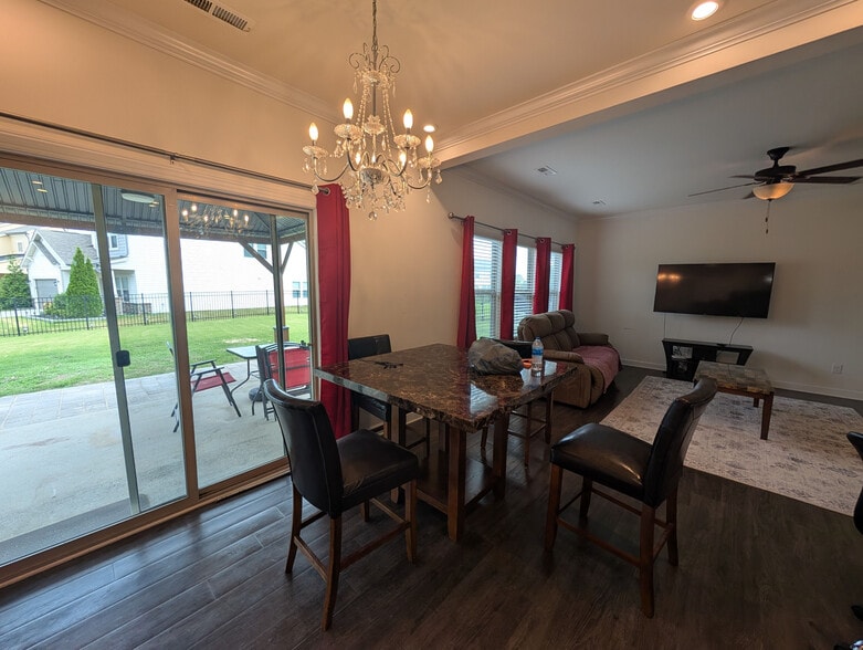 Building Photo - Room in House on Rupell Dr